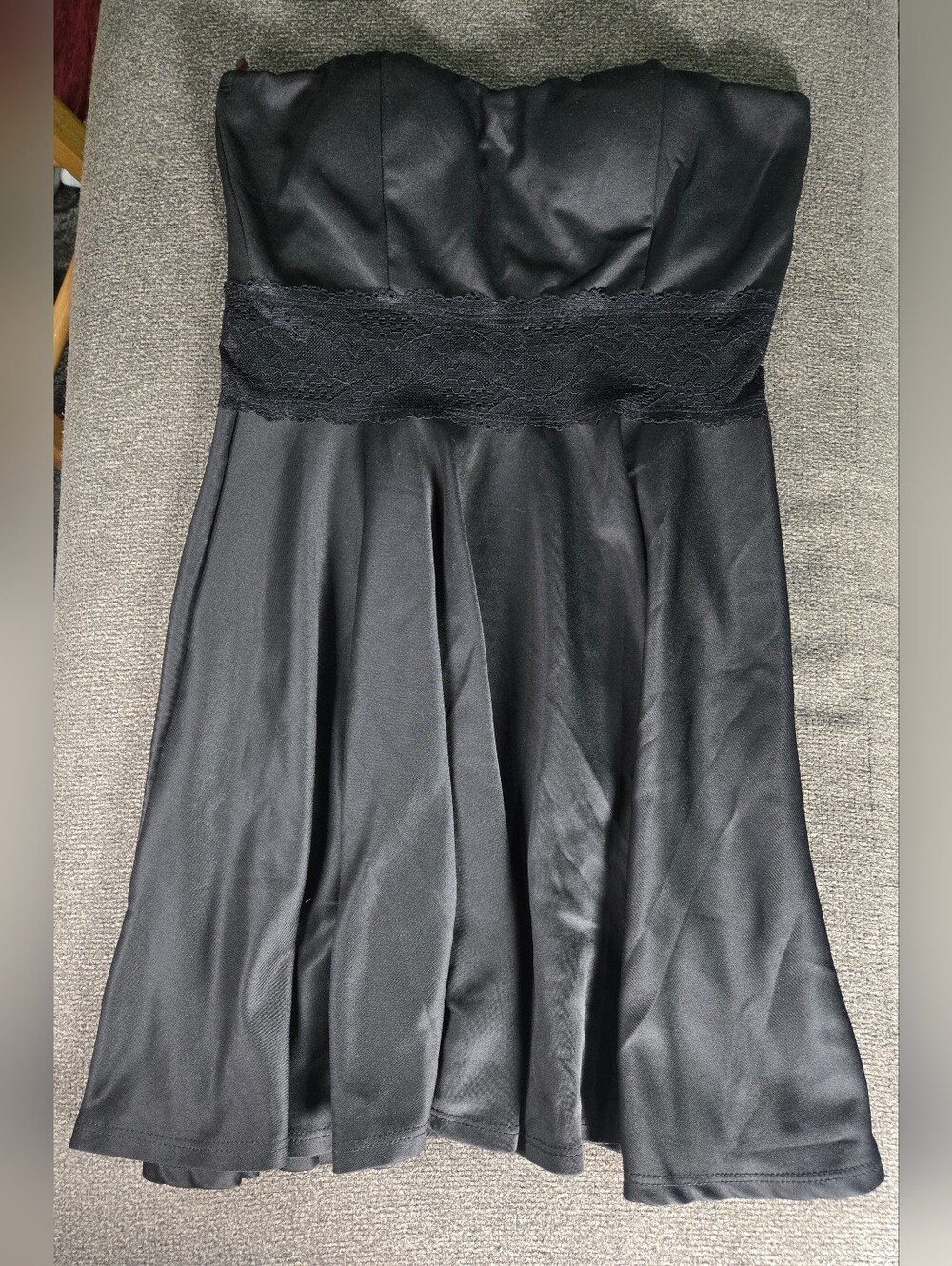 Elegant Black Lace Waist Strapless Dress